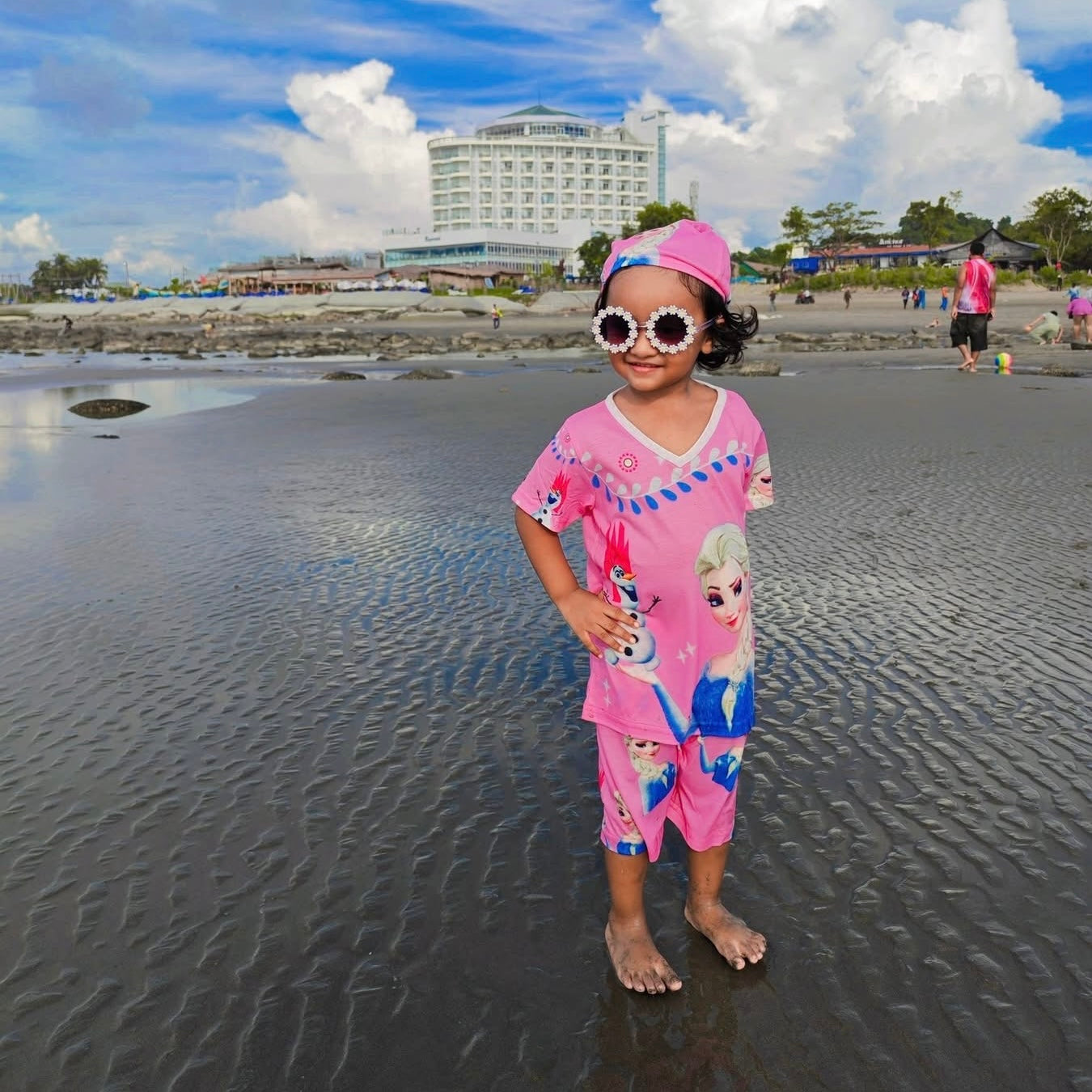 FROZEN KIDS TOP BOTTOM SET WITH CAP (COTTON MATERIAL 1Y TO 12Y)